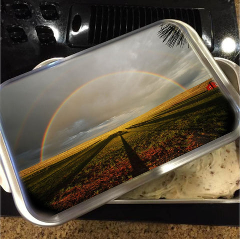 Right Time Right Place Cake Pan with Lid