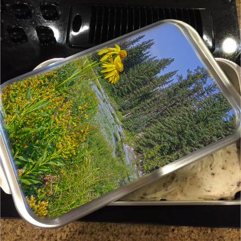 Gold And Pines Cake Pan with Lid