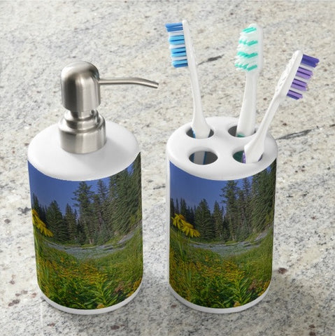 Gold and Pines Bathroom Set