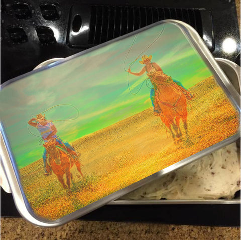 Ropin' Two Cake Pan with Lid