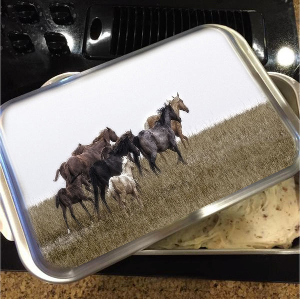 Running on November's Wind Cake Pan with Lid