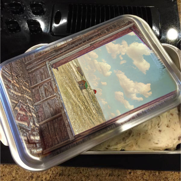 Somewhere in Time Cake Pan with Lid