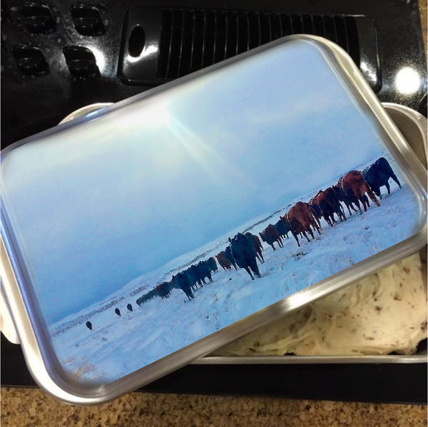 Wyoming Winter Push Cake Pan with Lid